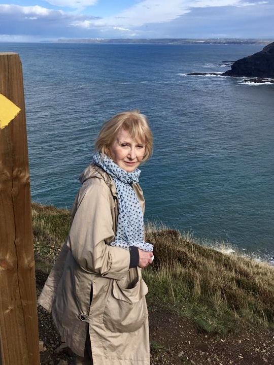 0CD5AE44-22D4-4C79-9DD5-3FCBCD256025